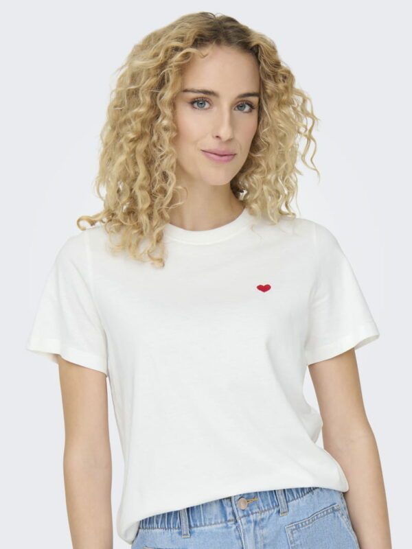 T-shirt coração bordado JDY